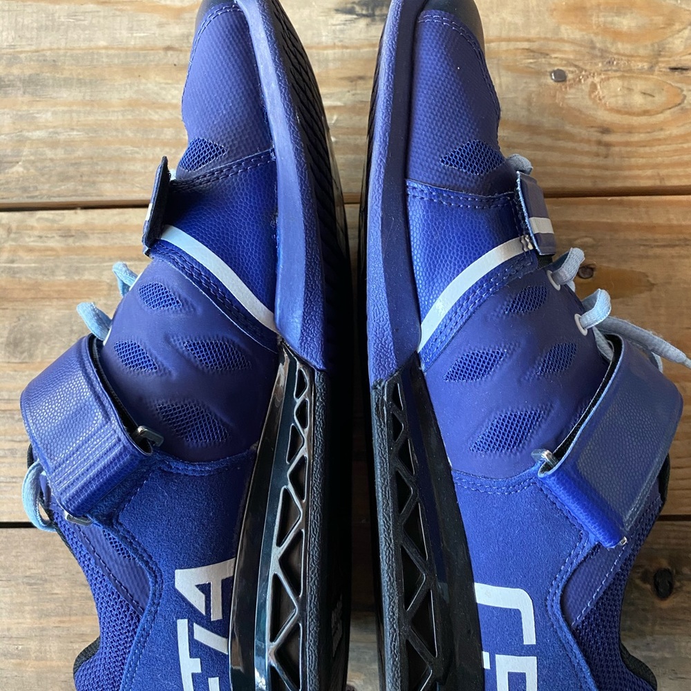 Reebok CrossFit/lifting shoes size 8